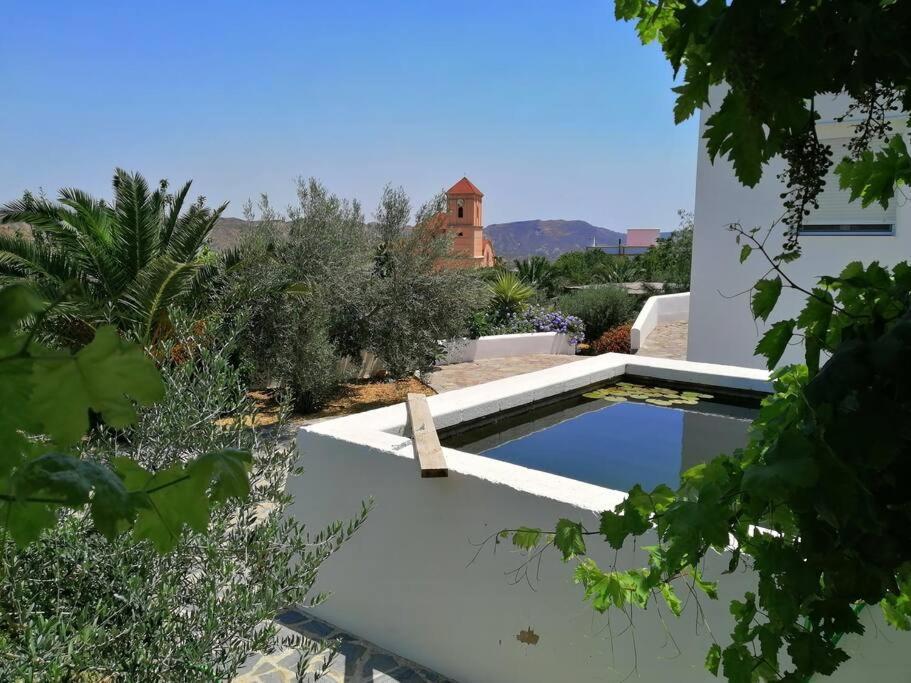Casa Jardin. Vivienda Rural En Zona Tranquila. Villa Lucainena de las Torres Luaran gambar