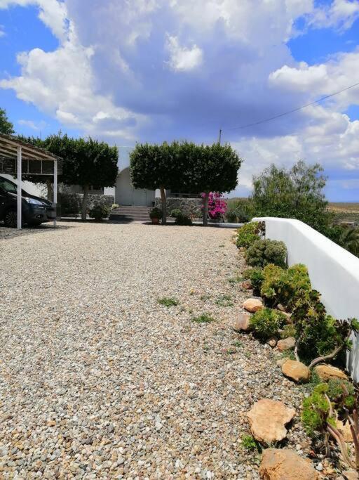 Casa Jardin. Vivienda Rural En Zona Tranquila. Villa Lucainena de las Torres Luaran gambar